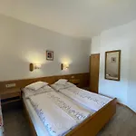Restaurant-pension Dorfwirt 3* Bad Kleinkirchheim