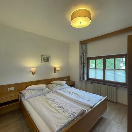 Restaurant-pension Dorfwirt Bad Kleinkirchheim