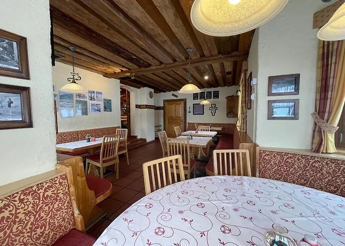 Гостевой дом Restaurant-pension Dorfwirt Бад Кляйнкирххайм