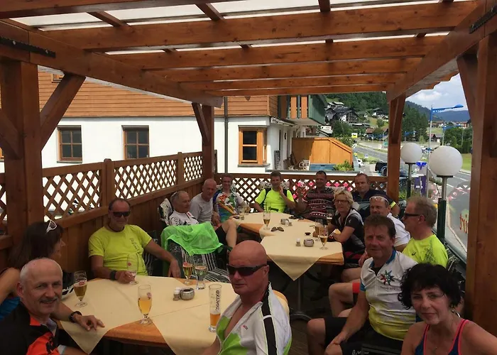 招待所 Dorfwirt 3*